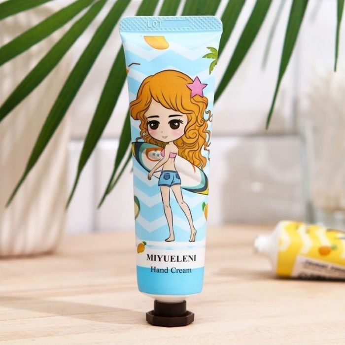 Miyuleni moisturizing hand cream with Mango extract